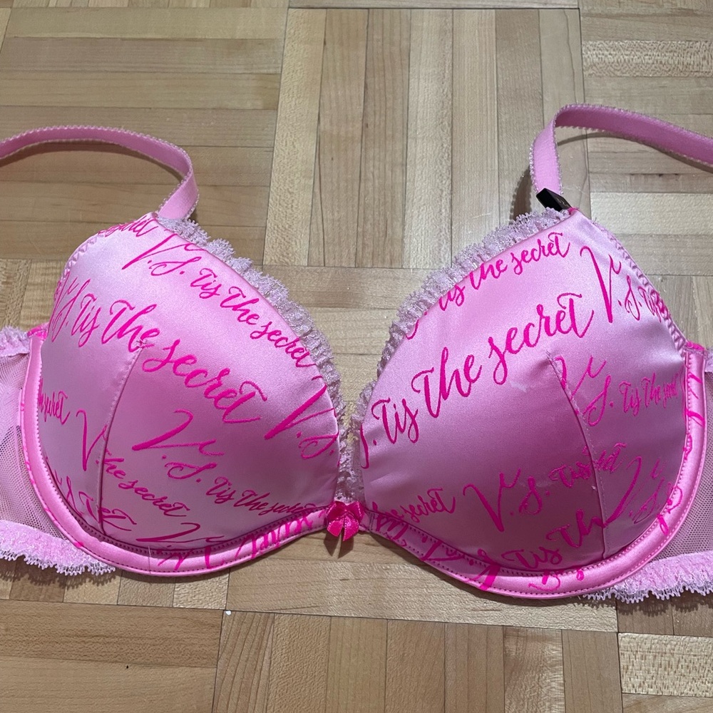 Victoria's Secret Pink Lace 2015 Rare Bra BNWT